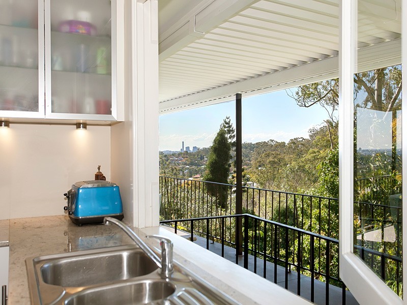 8 Kerrianne Place, Moorooka QLD 4105