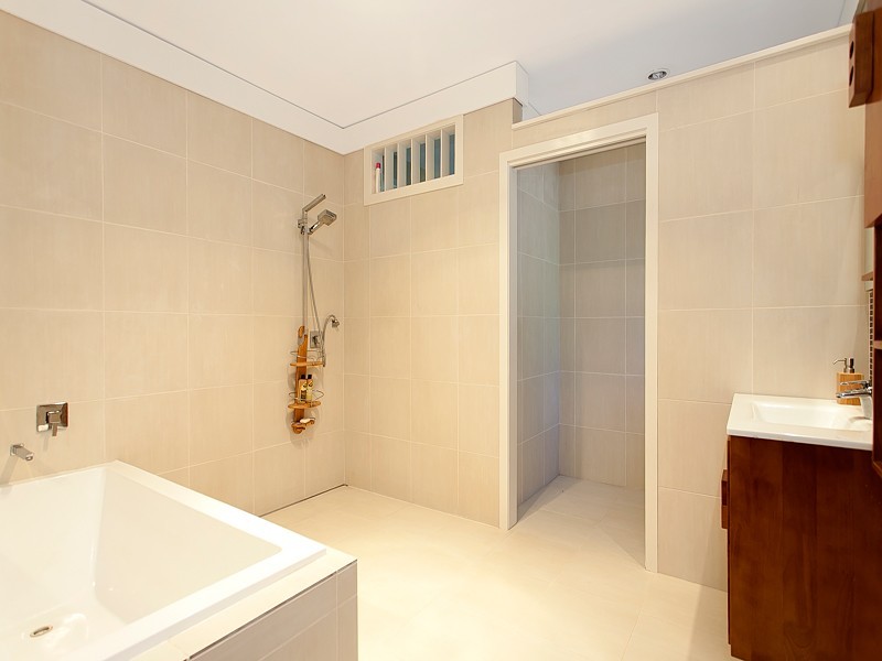 8 Kerrianne Place, Moorooka QLD 4105