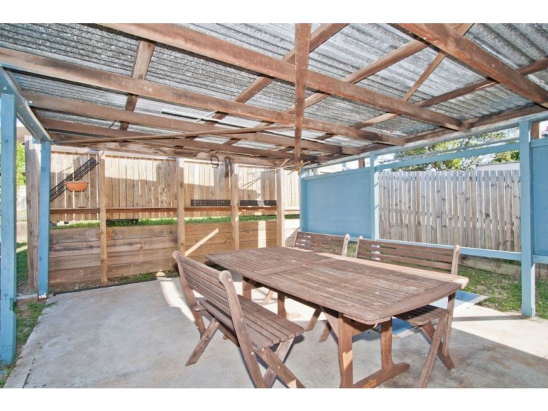 122 Sterculia Avenue, Holland Park West QLD 4121