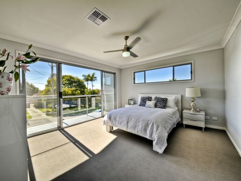 24 Mizen Place, Holland Park West QLD 4121