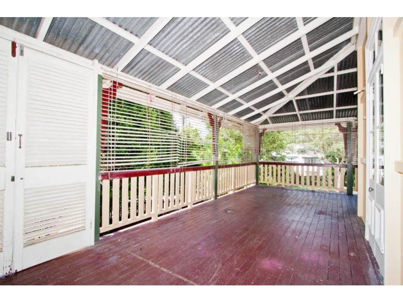 2 Bower Street, Annerley QLD 4103
