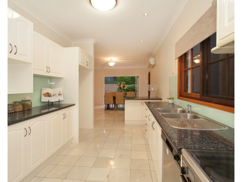 103 Stephen Street, Camp Hill QLD 4152