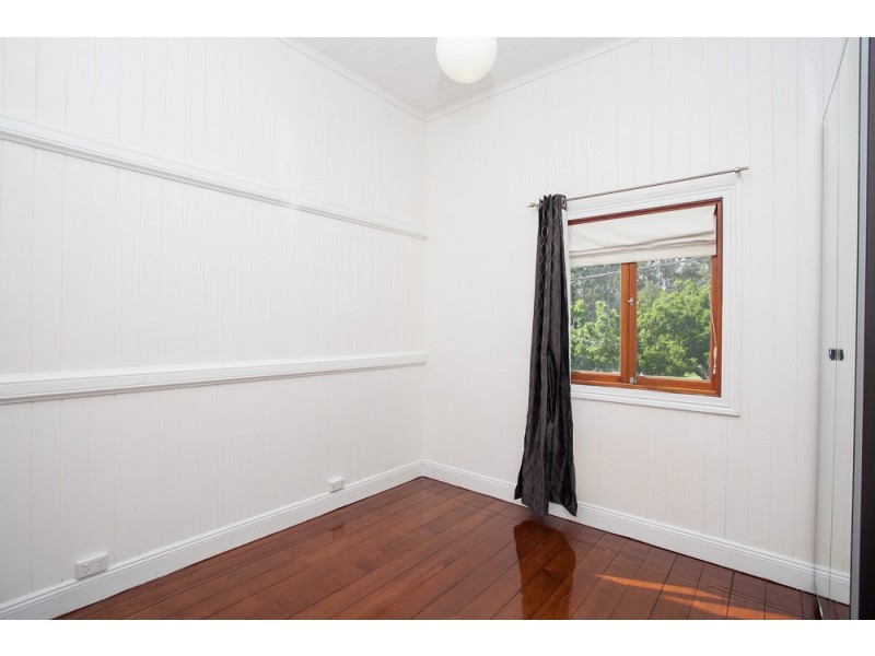 120 Ekibin Road, Annerley QLD 4103