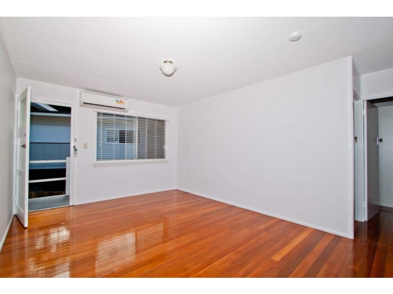 1/15 Newington Street, Tarragindi QLD 4121