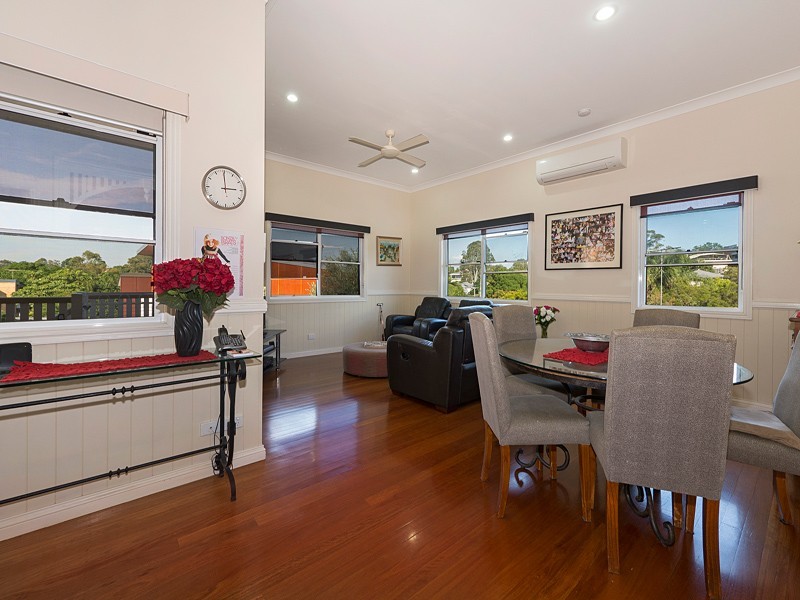 10 Bullard Street, Greenslopes QLD 4120