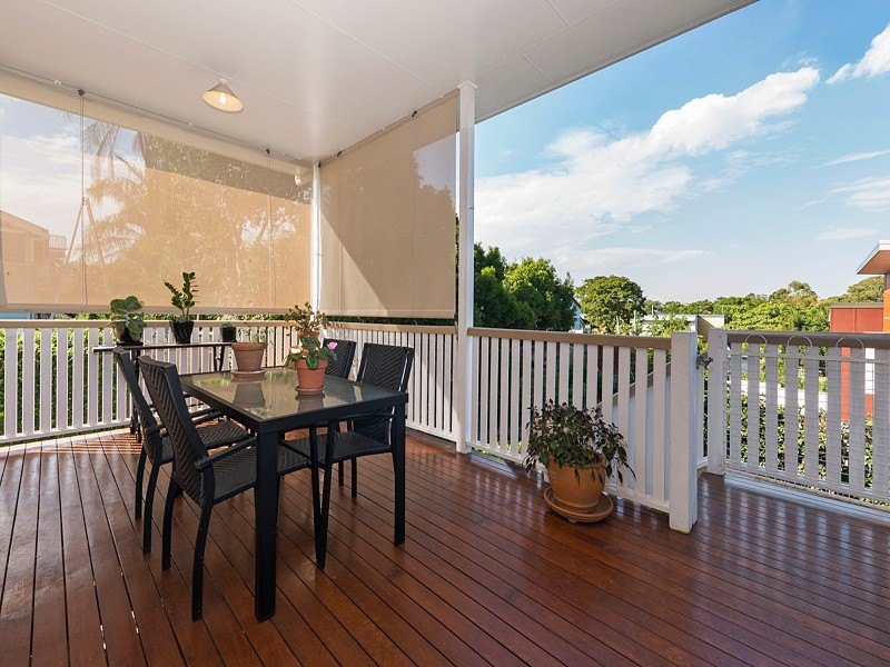 10 Bullard Street, Greenslopes QLD 4120