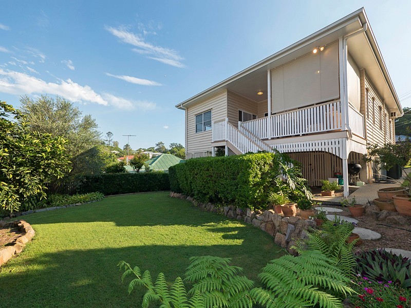 10 Bullard Street, Greenslopes QLD 4120