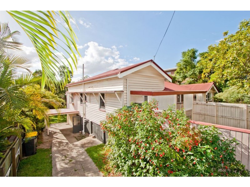 38 Eighth Avenue, Coorparoo QLD 4151