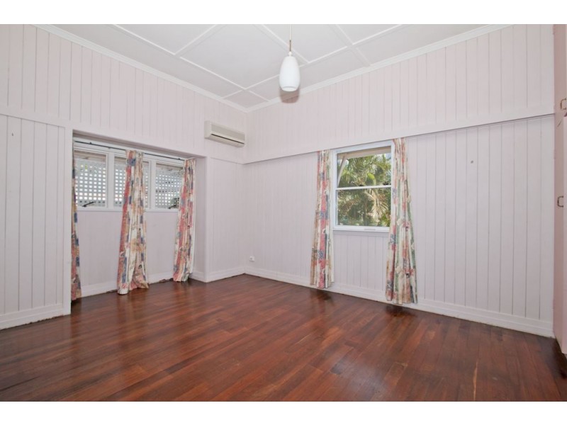 38 Eighth Avenue, Coorparoo QLD 4151