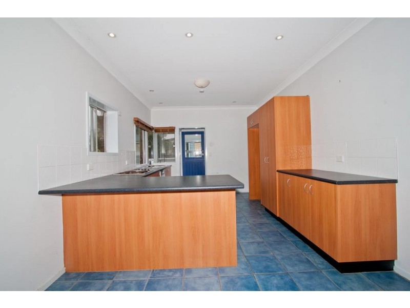 10 White Street, Graceville QLD 4075