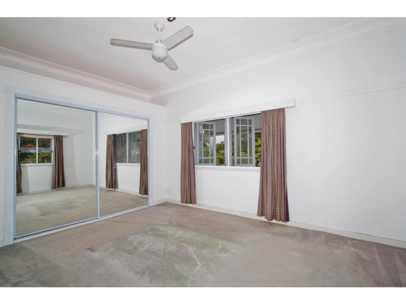 10 White Street, Graceville QLD 4075