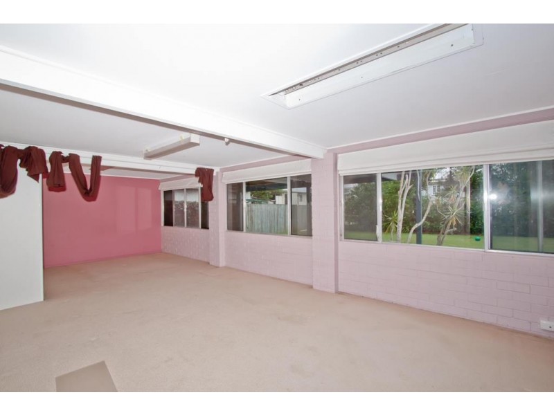 10 White Street, Graceville QLD 4075