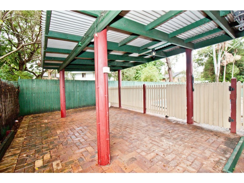 8 Benton Street, Acacia Ridge QLD 4110