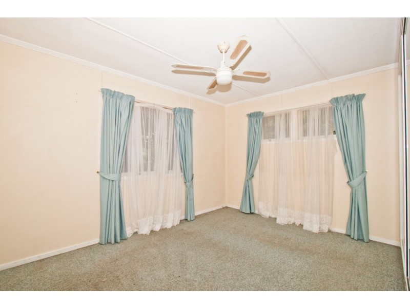 8 Benton Street, Acacia Ridge QLD 4110