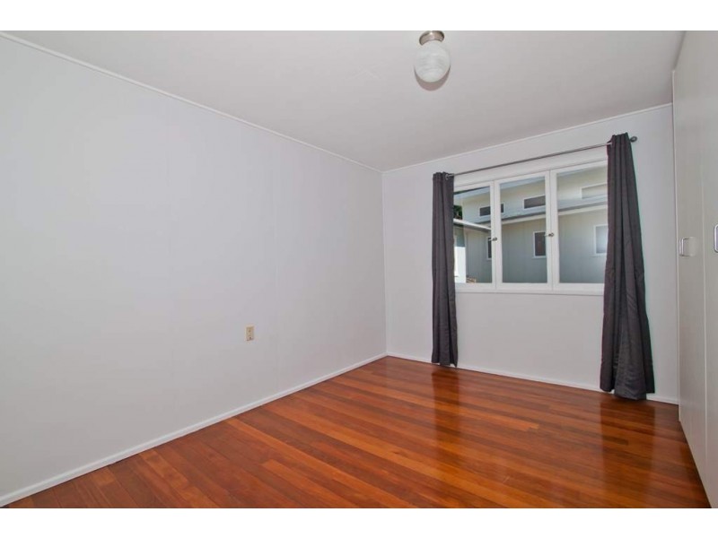 2/15 Newington Street, Tarragindi QLD 4121