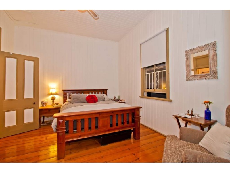 164 Fairfield Road, Fairfield QLD 4103