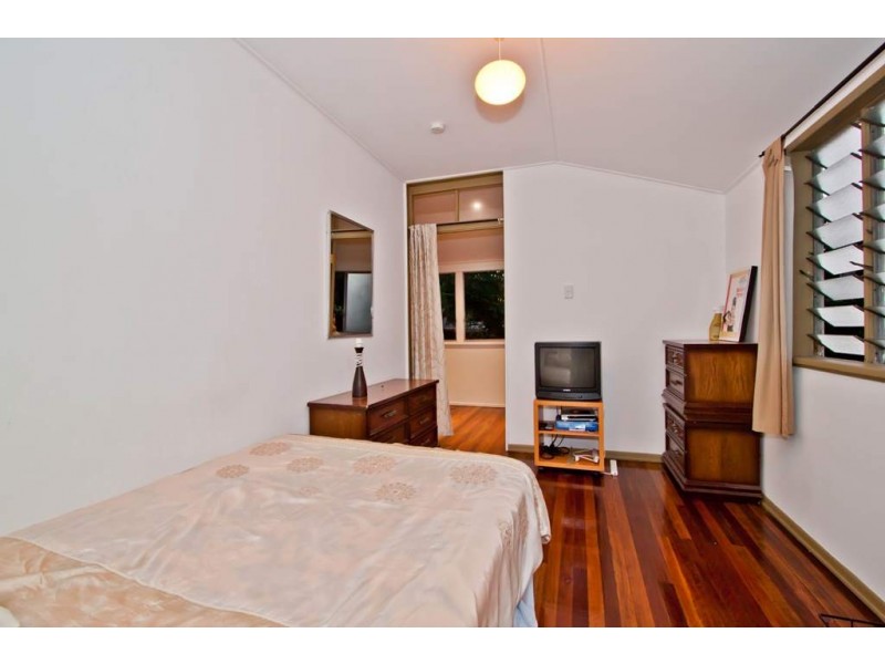 164 Fairfield Road, Fairfield QLD 4103