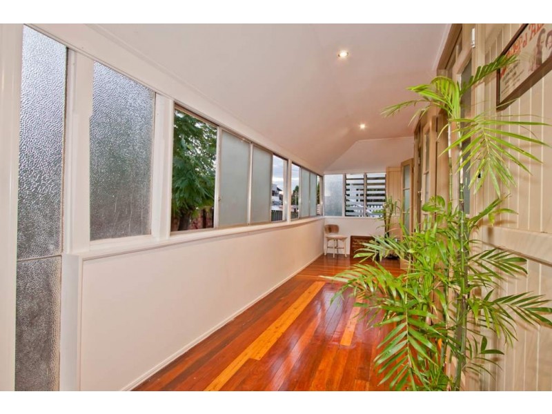 164 Fairfield Road, Fairfield QLD 4103