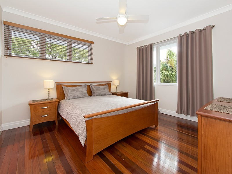 1 Ellington Street, Tarragindi QLD 4121