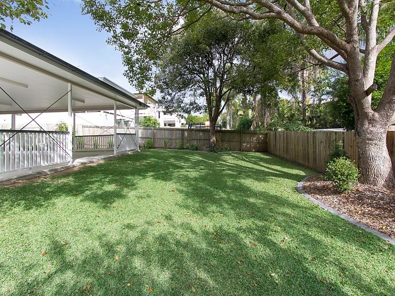 1 Ellington Street, Tarragindi QLD 4121