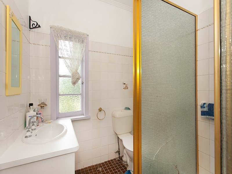 25 Pembroke Road, Coorparoo QLD 4151