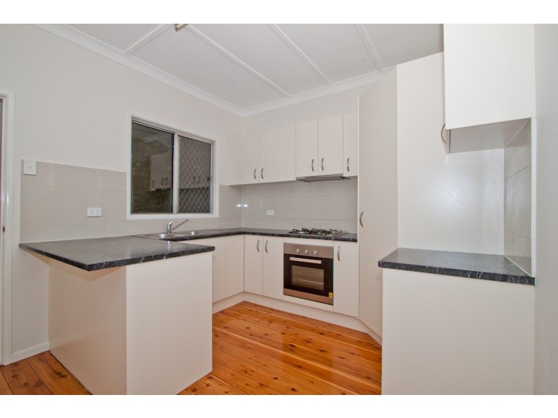 211 Venner Road, Fairfield QLD 4103