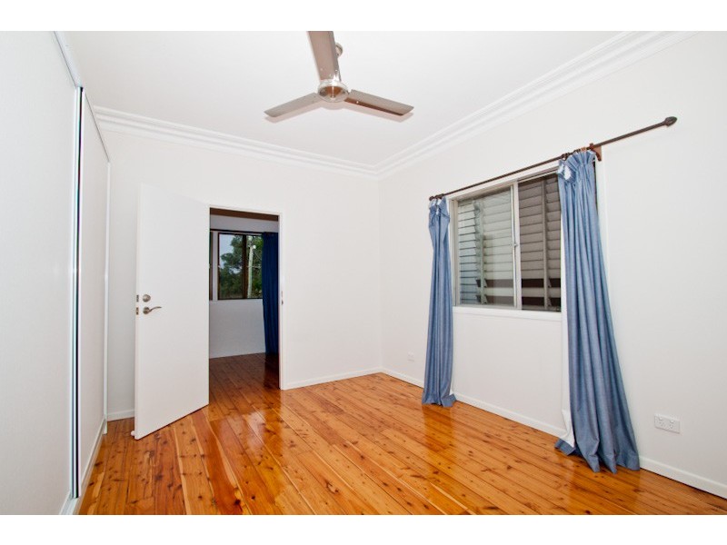 211 Venner Road, Fairfield QLD 4103