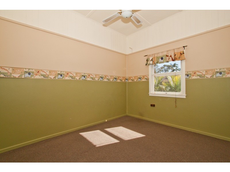 50 Archibald Street, Fairfield QLD 4103