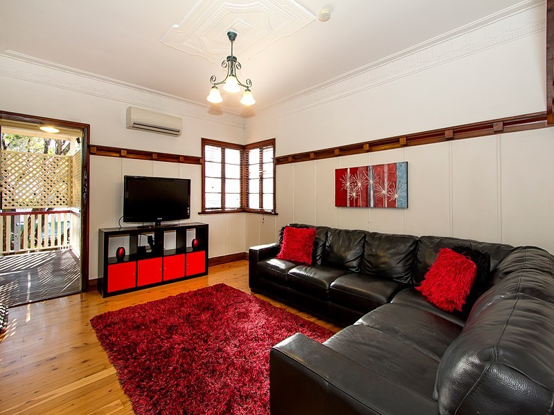 49 Real Street, Annerley QLD 4103