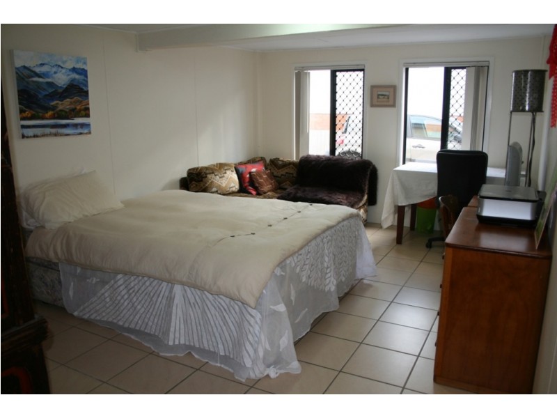 2/19 Cronin Street, Annerley QLD 4103