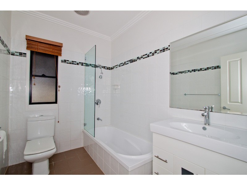 9 Snowden Street, Tarragindi QLD 4121