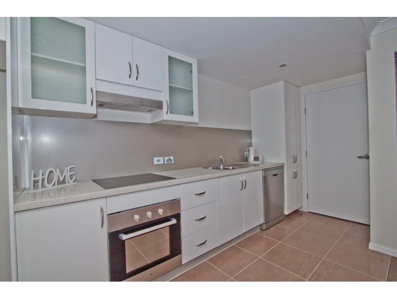 21 Fenton Street, Fairfield QLD 4103