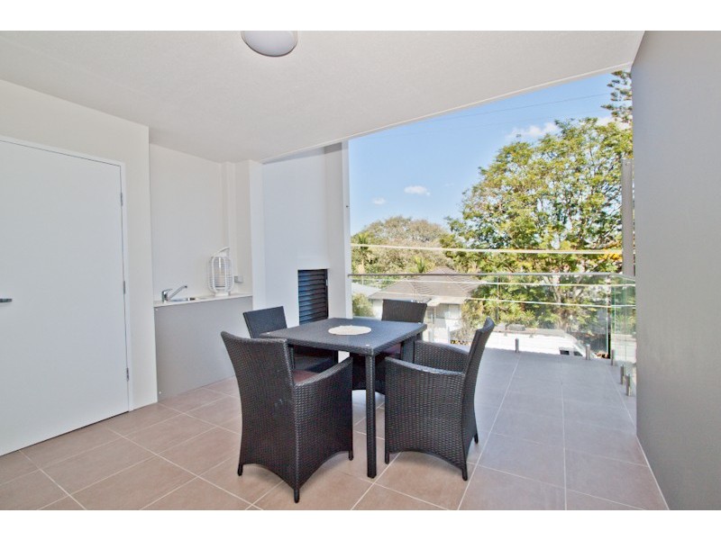 21 Fenton Street, Fairfield QLD 4103