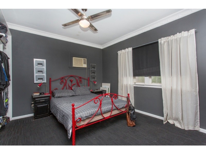 15 Merchiston Street, Acacia Ridge QLD 4110