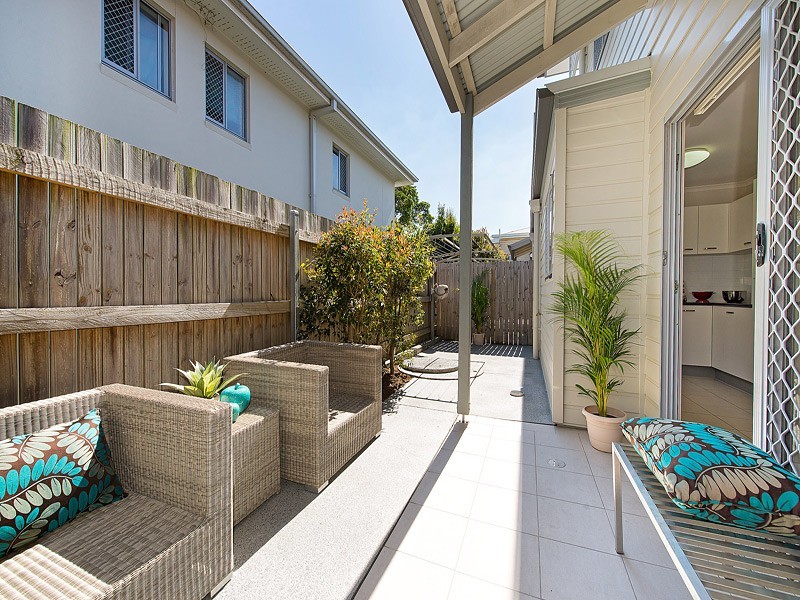 15 Sinclair Street, Moorooka QLD 4105