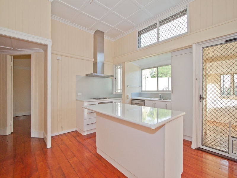 15 Ovendean Street, Yeronga QLD 4104