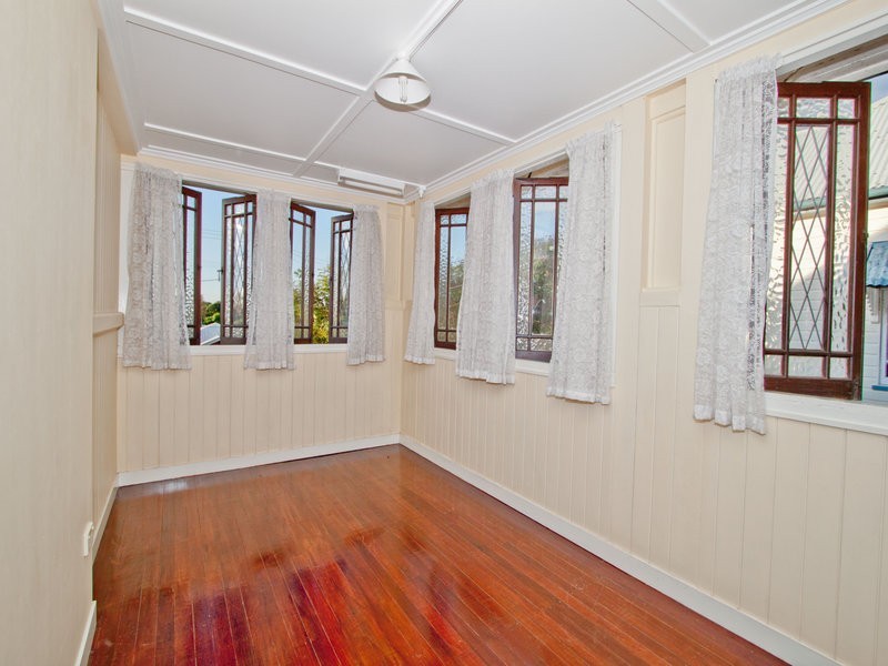 15 Ovendean Street, Yeronga QLD 4104