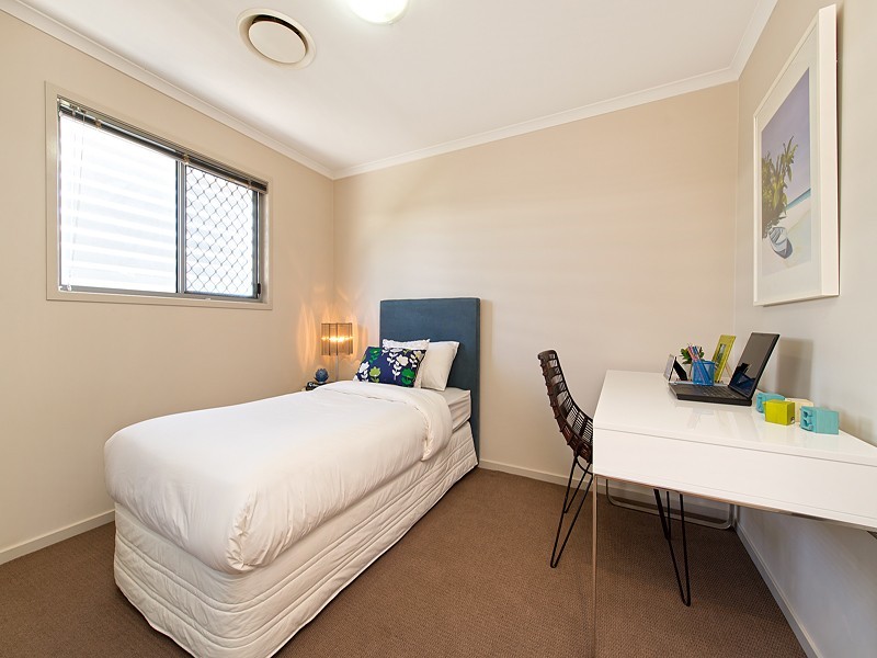 13 Sinclair Street, Moorooka QLD 4105