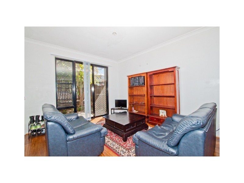 1/4 Clydesdale Avenue, Annerley QLD 4103