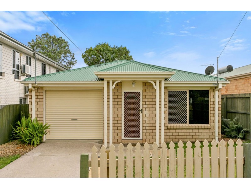 29 Rookwood Avenue, Coopers Plains QLD 4108