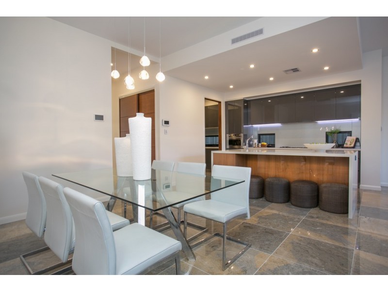 72 McConnell Street, Bulimba QLD 4171