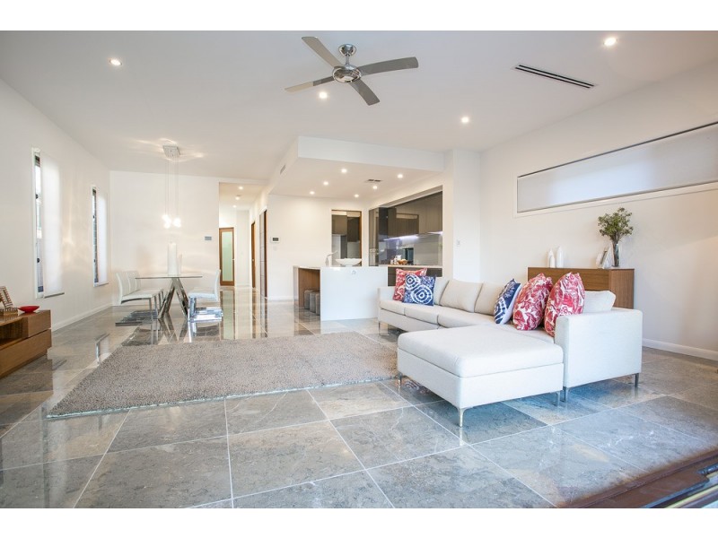 72 McConnell Street, Bulimba QLD 4171