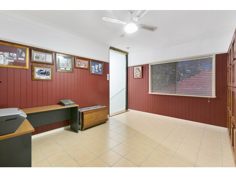 15 Upwood Street, Coopers Plains QLD 4108
