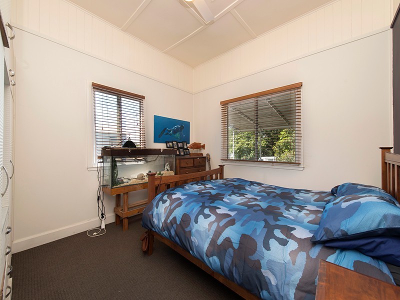 50 Archibald Street, Fairfield QLD 4103