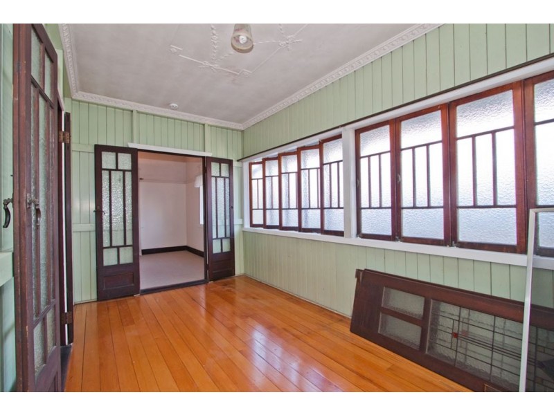 15 Waterton Street, Annerley QLD 4103
