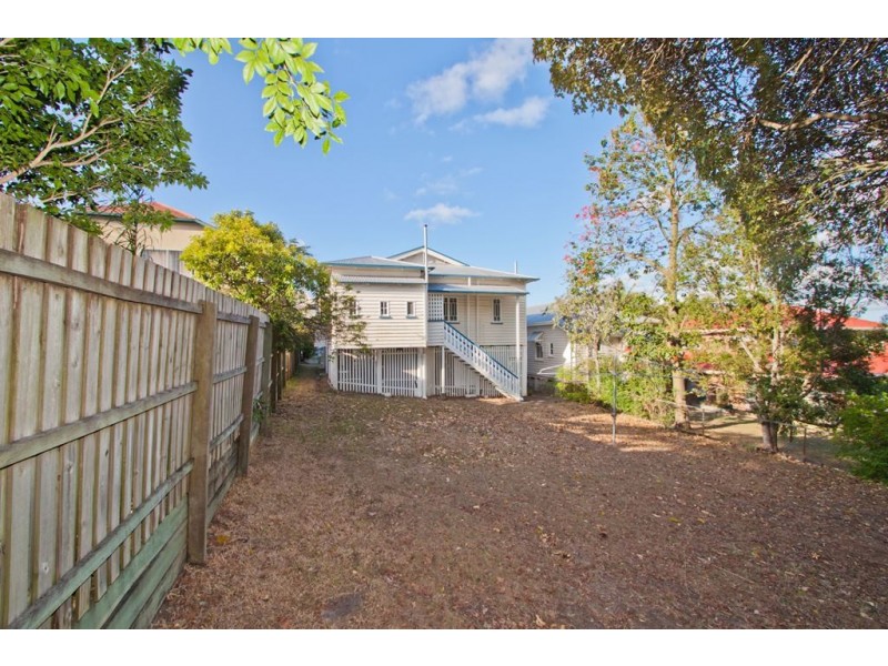 15 Waterton Street, Annerley QLD 4103