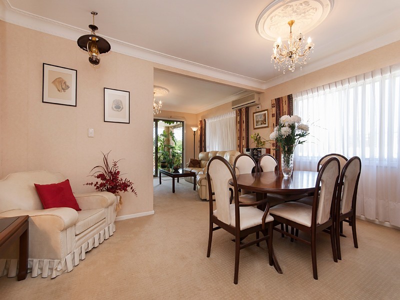 18 Orvieto Street, Yeronga QLD 4104