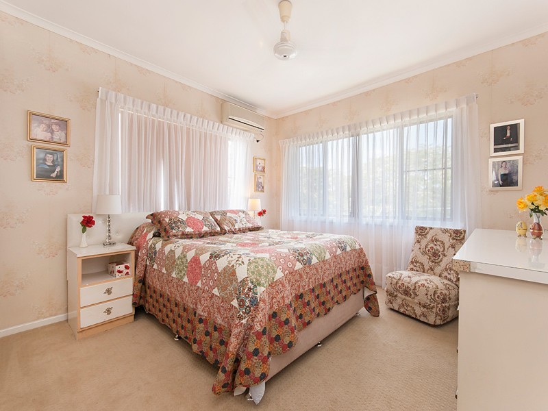18 Orvieto Street, Yeronga QLD 4104