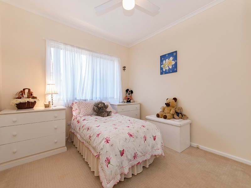 18 Orvieto Street, Yeronga QLD 4104