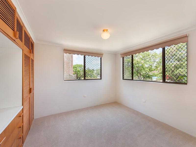 18 Orvieto Street, Yeronga QLD 4104